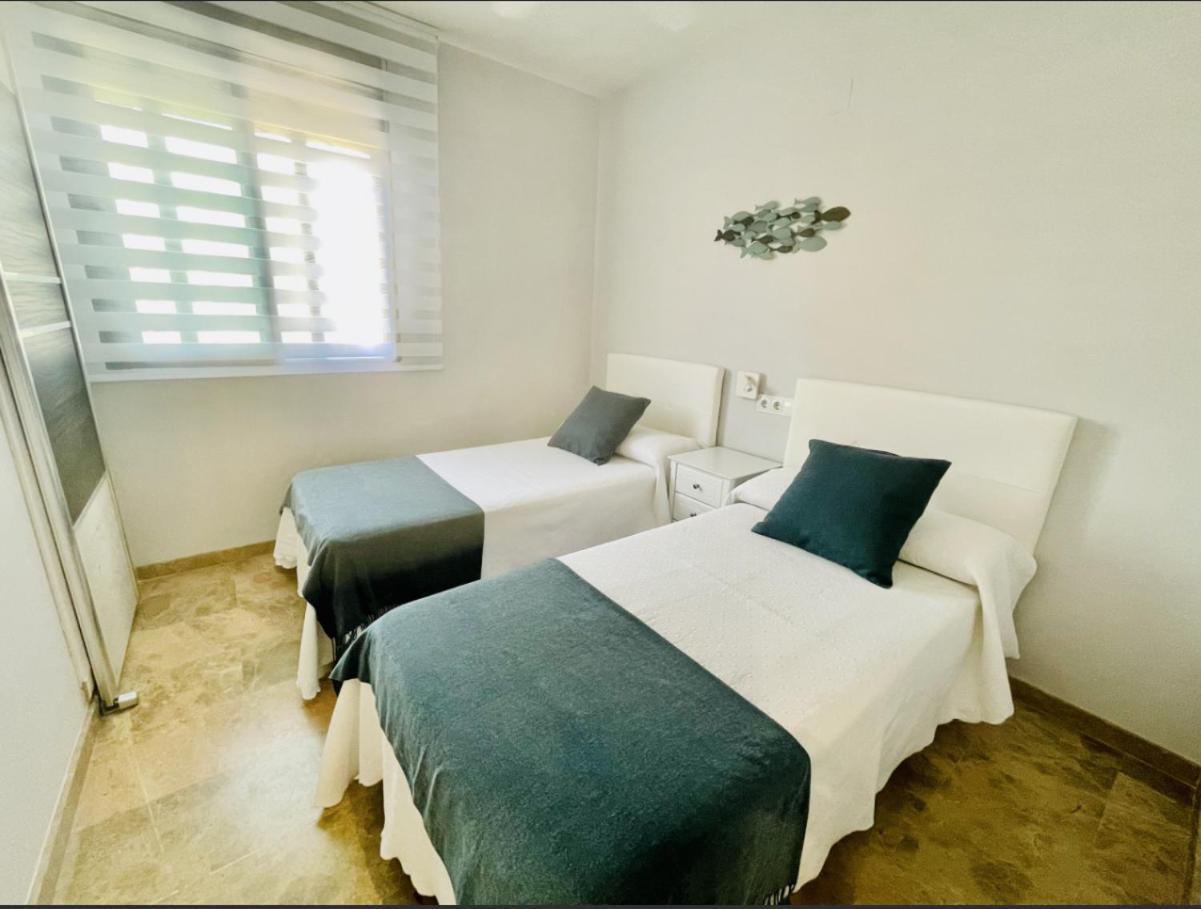 Apartamento Playa De Poniente Benidorm - Torre Dos Calas Exteriér fotografie